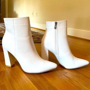 White block heel chunky heel ankle boots